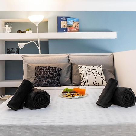 Duomo In 8 Stops Suite Deluxe Loft Milano Eksteriør bilde